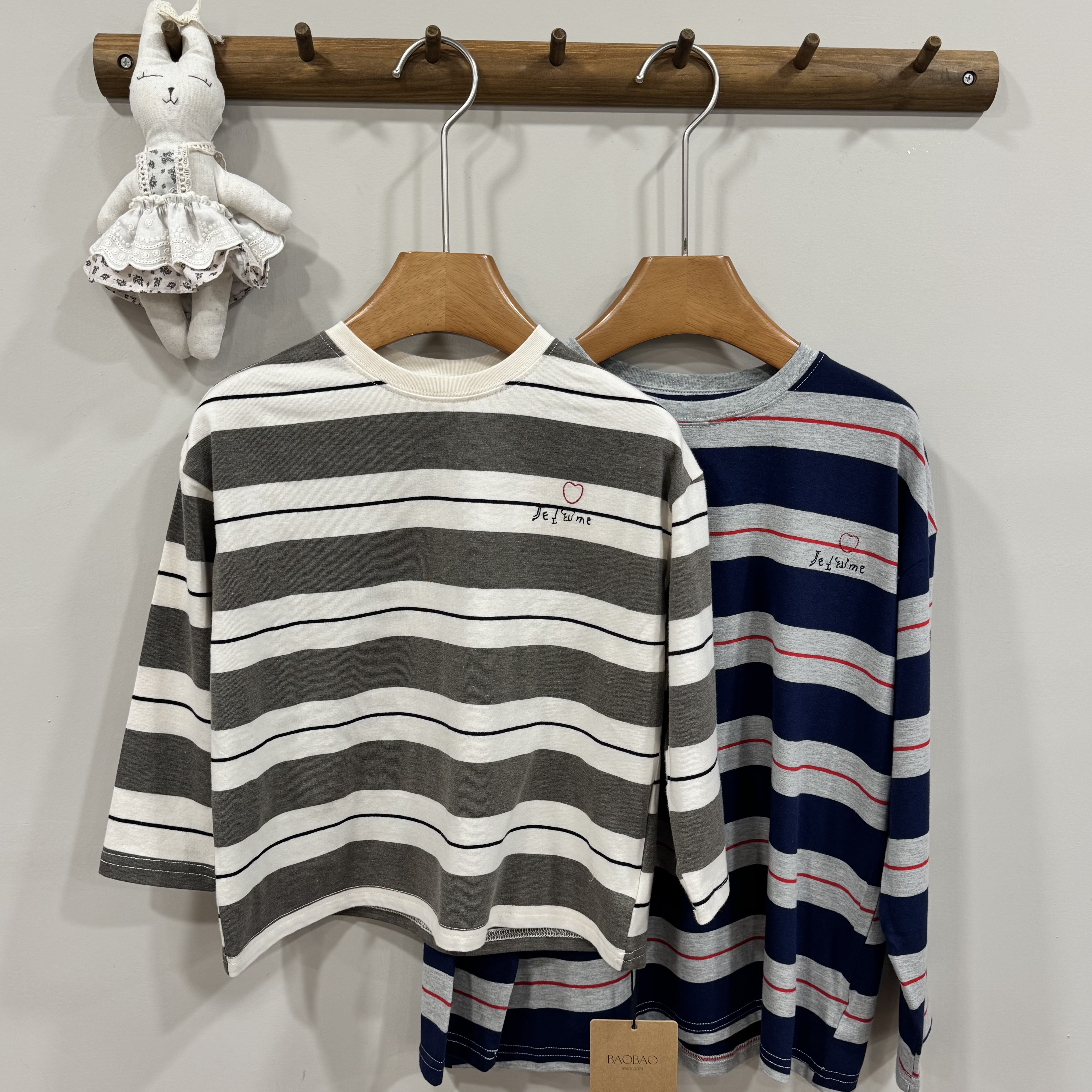 A04238小愛心條紋薄長袖上衣