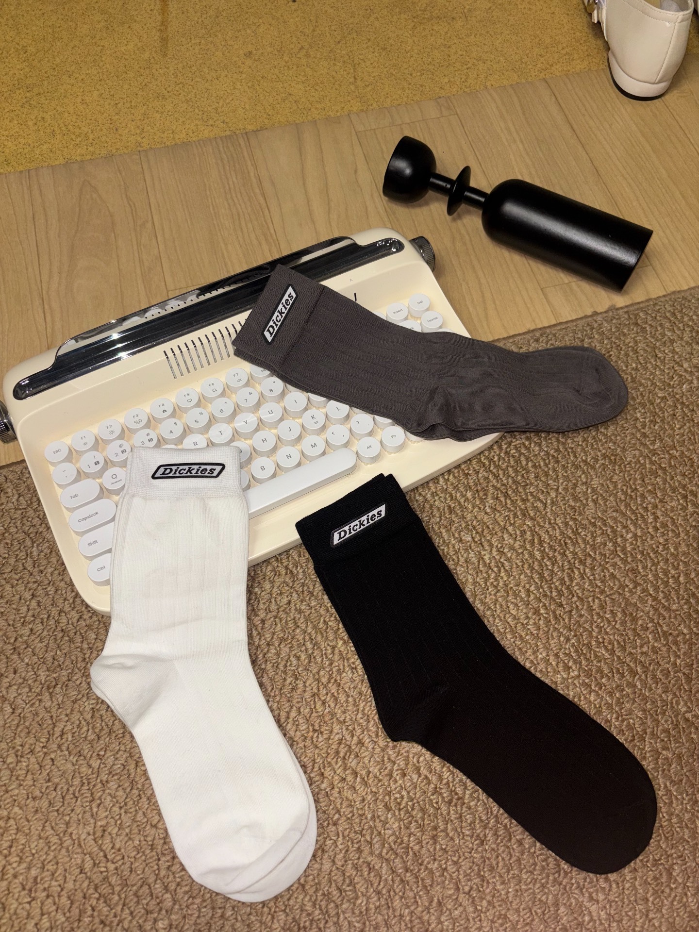 代購-Dickies 字母logo 簡約 中筒袜 男女同款 五雙入