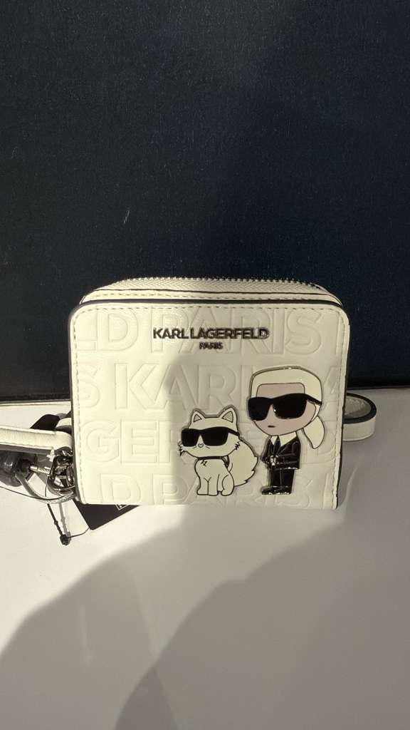 VM014 Karl lagerfiled 桃粉色滿被小襟章短銀包