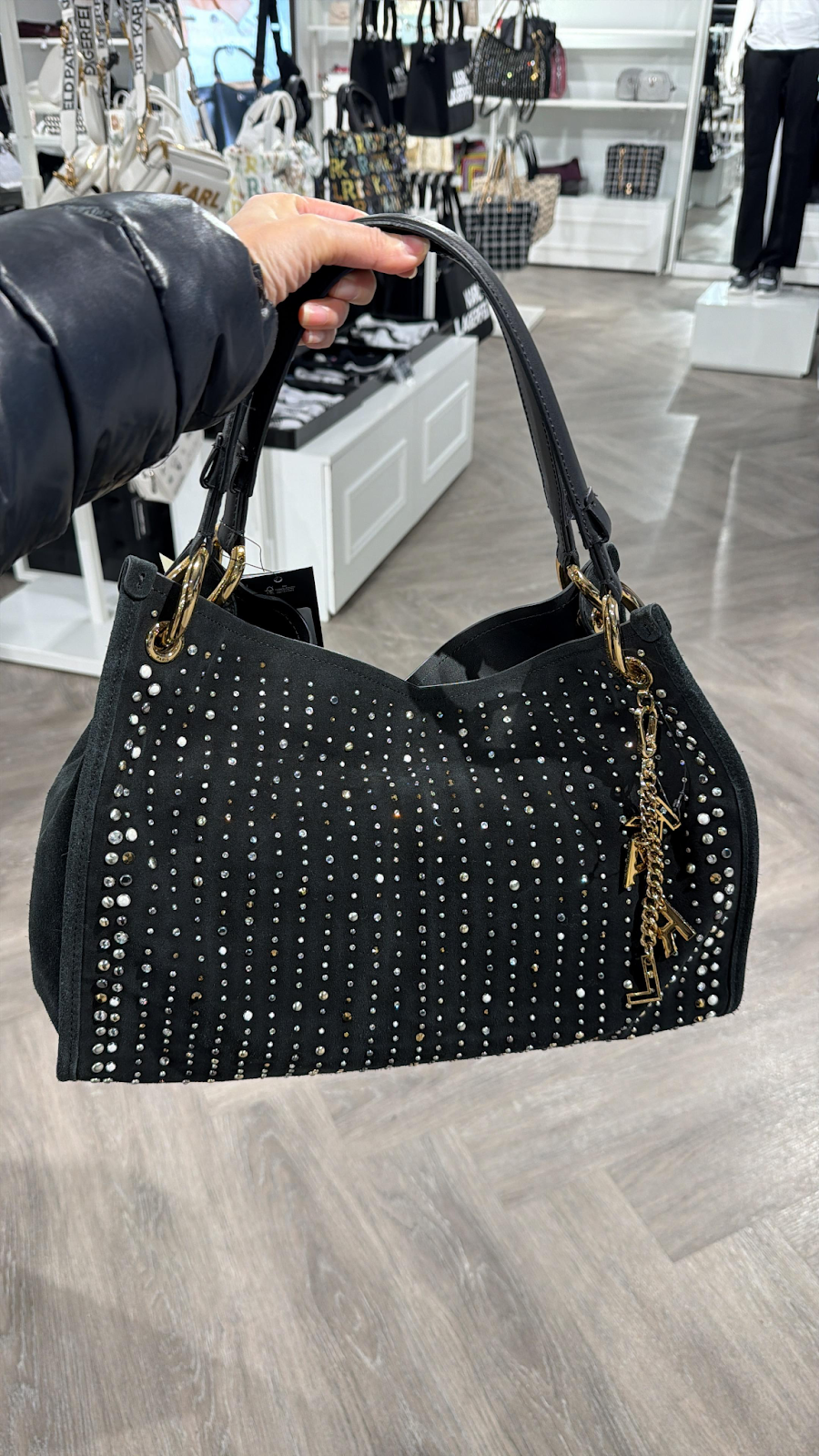 VM059 Karl lagerfeld 黑色閃閃手挽包 38X23CM