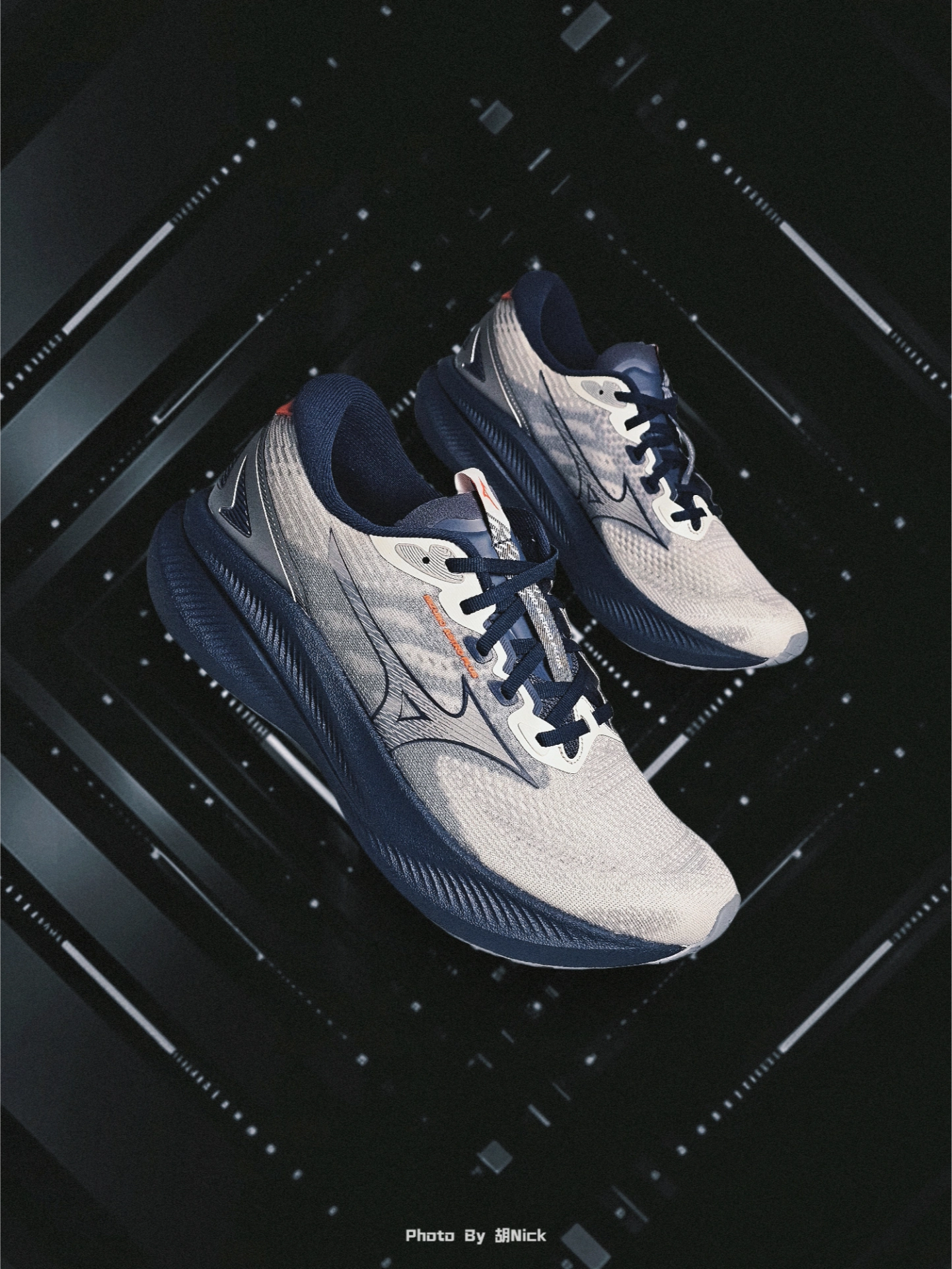 代購-Mizuno ASTRO PLUS 2 厚底 透氣 回彈 跑鞋 男女同款 灰色 D1GH251103