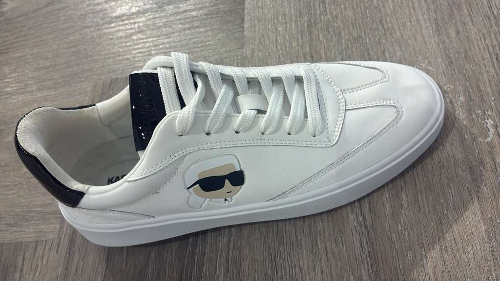 VM093 Karl lagerfeld 白色老佛爺黑亮面休閒鞋