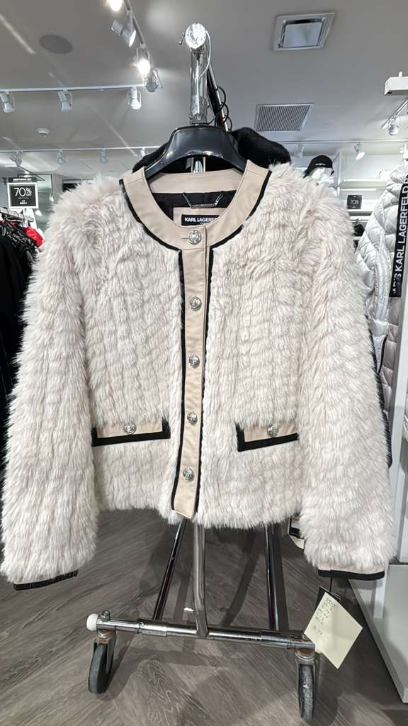 VM095 Karl lagerfeld 白色長袖毛毛開胸外套