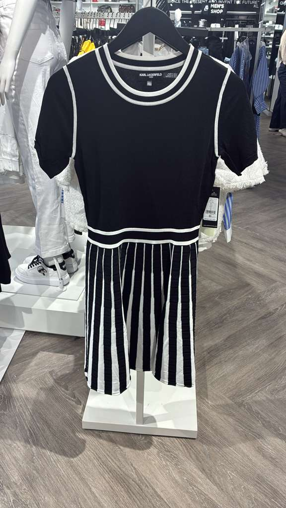 VM115 Karl lagerfeld 黑白色間條短袖連身裙