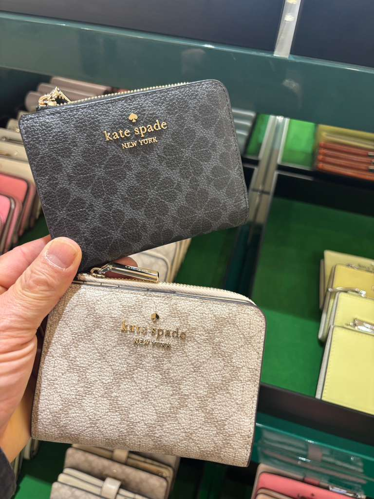 VN006 Kate spade 滿版四葉草短銀包 12x9cm