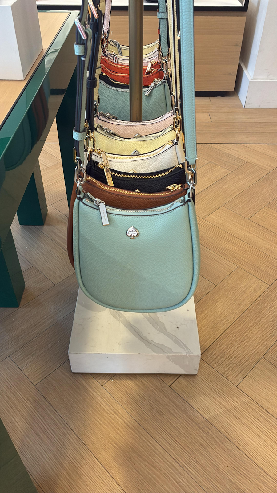 VN008 Kate spade 淨色半月CROSSBODY BAG 19.5X19CM