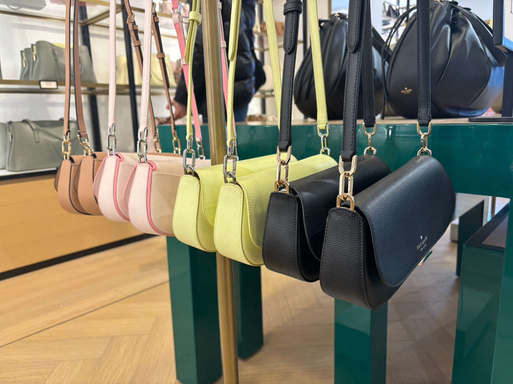 VN018 Kate spade 淨色crossbody bag 22X12CM