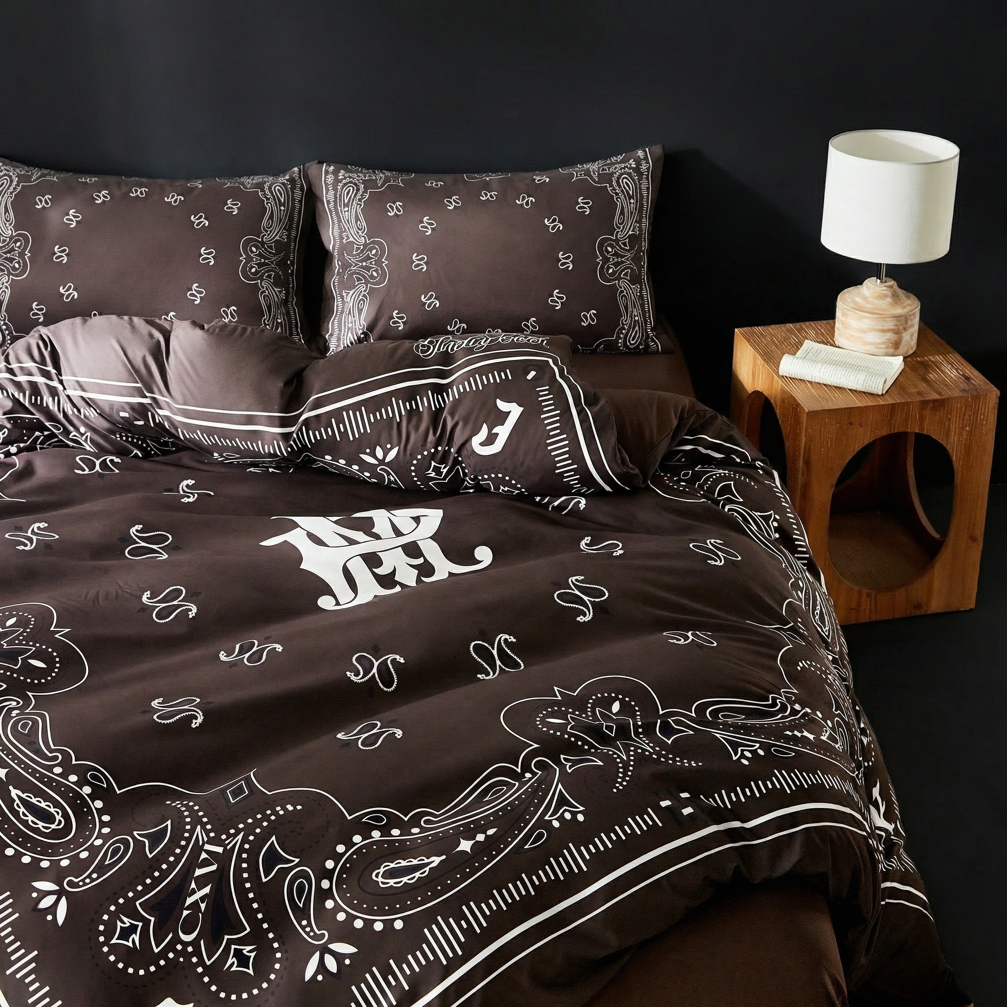 MJPN Paisley Bandana Bed Set
