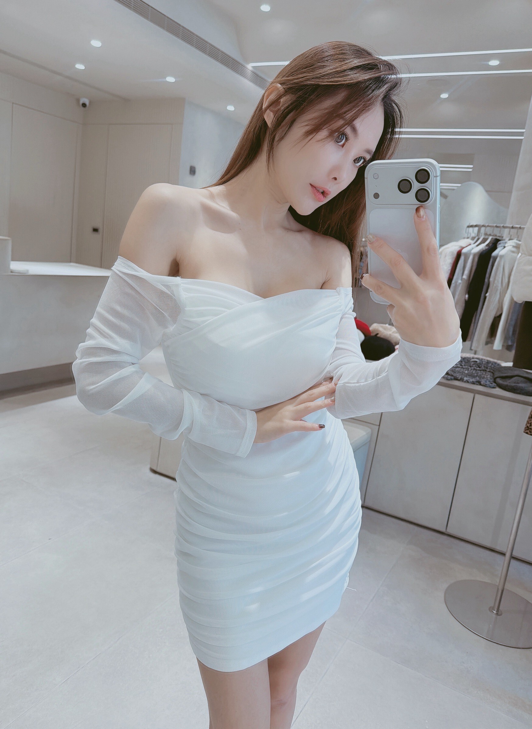 辣妹露肩網紗罩杯短洋