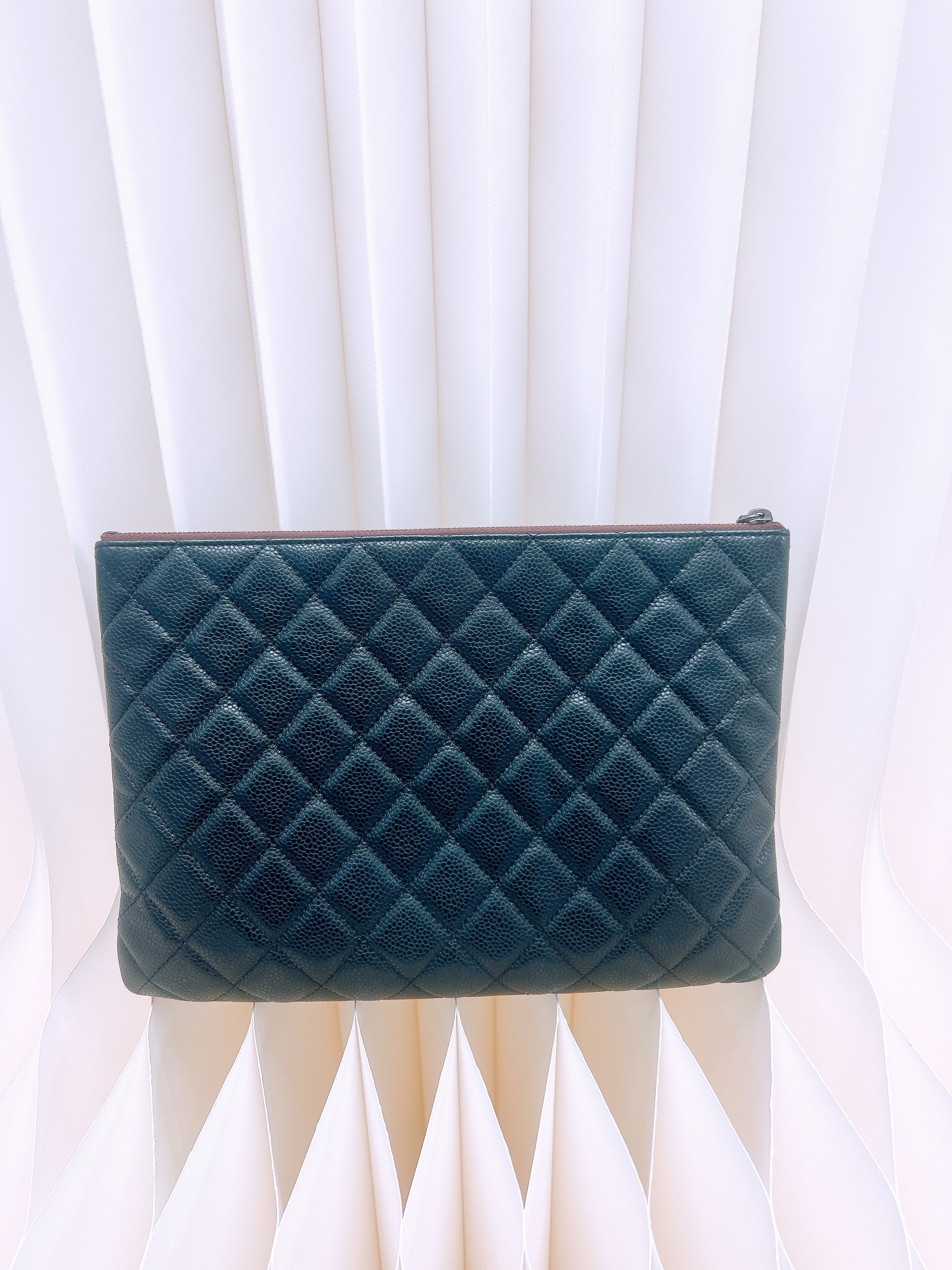 Chanel classic pouch 27.5cm (black caviar/ silver)