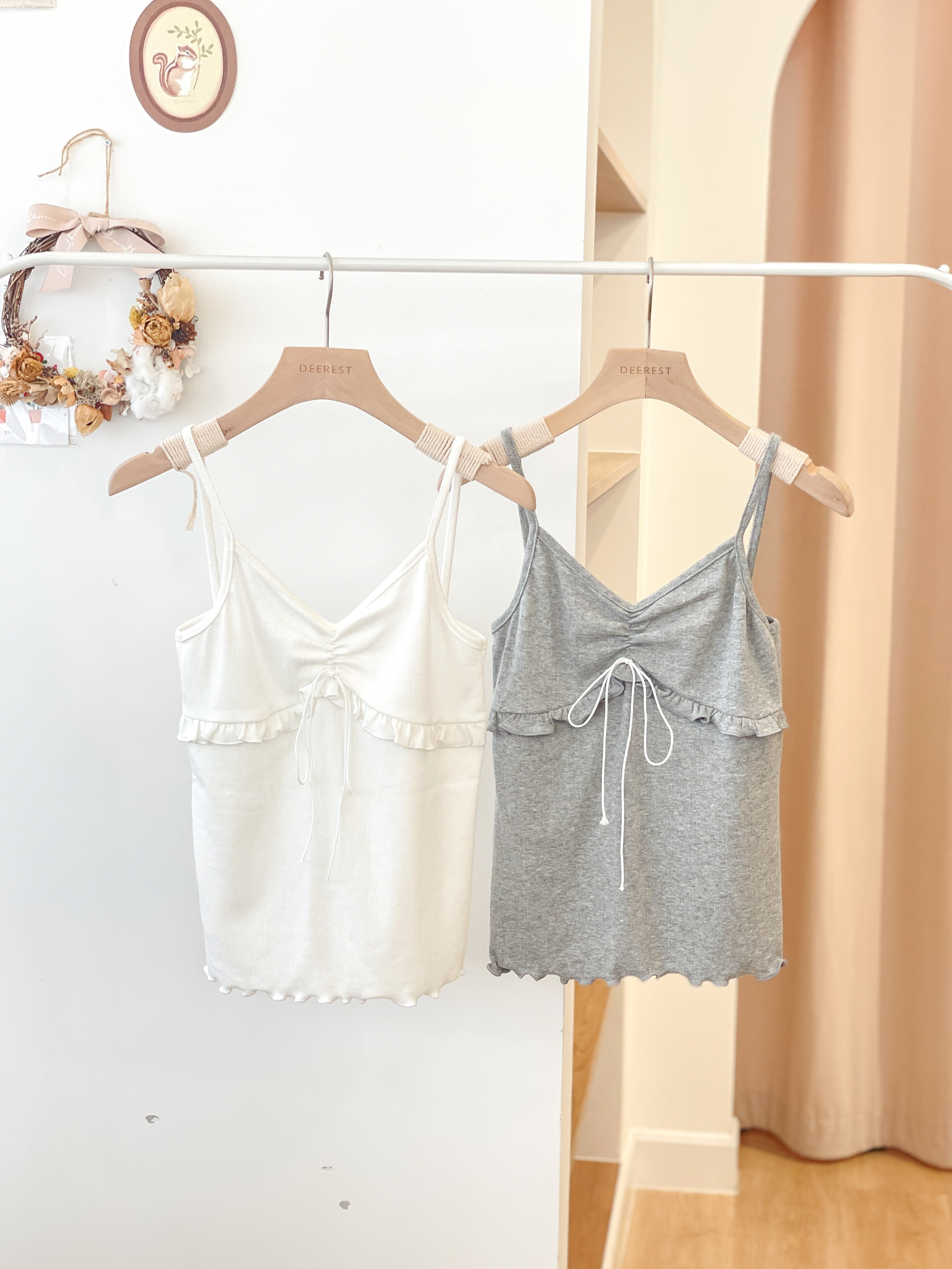 T1472 Soft Drape Strap Tank Top