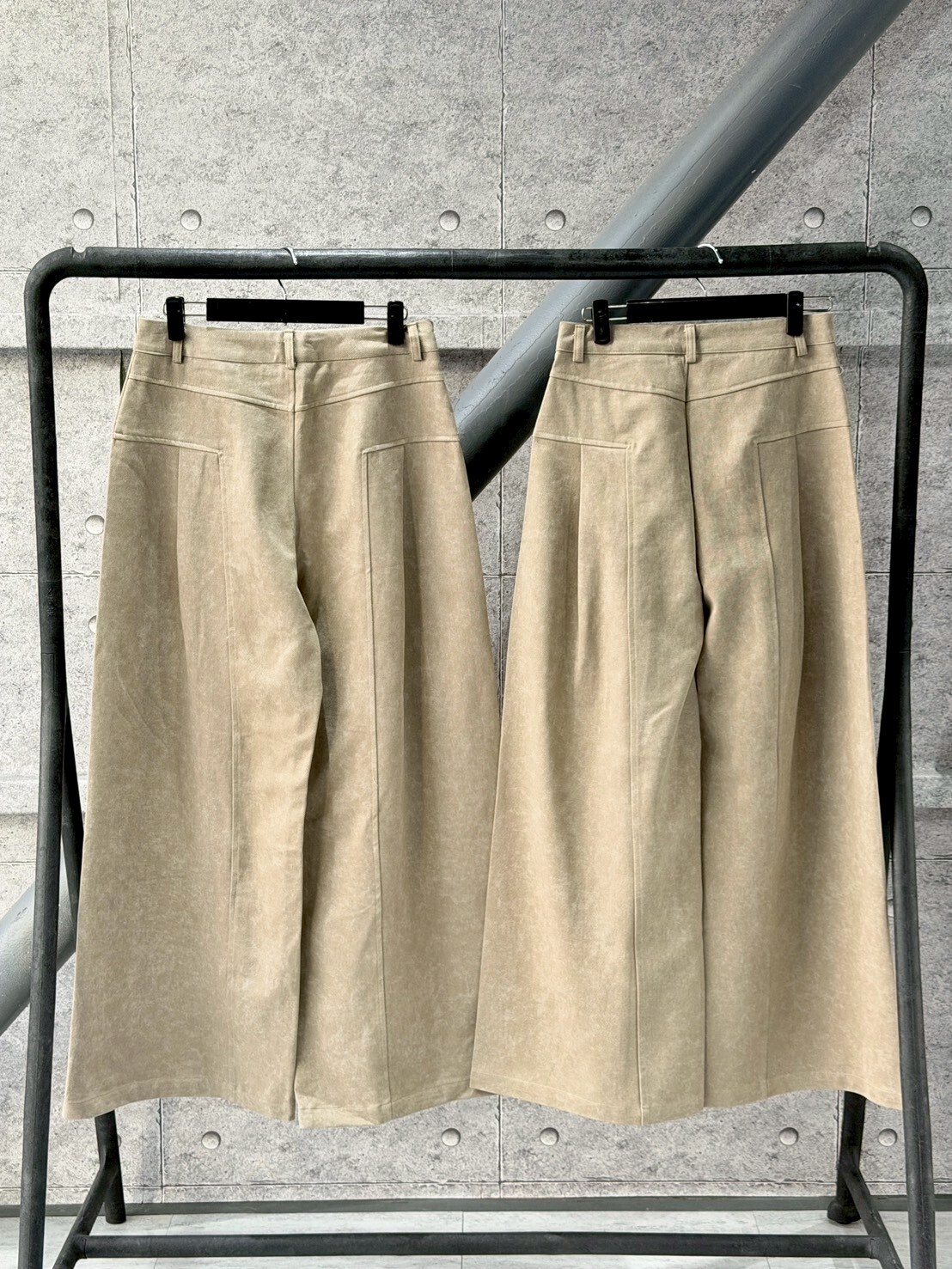 韓國 波紋卡其寬腿褲 女款