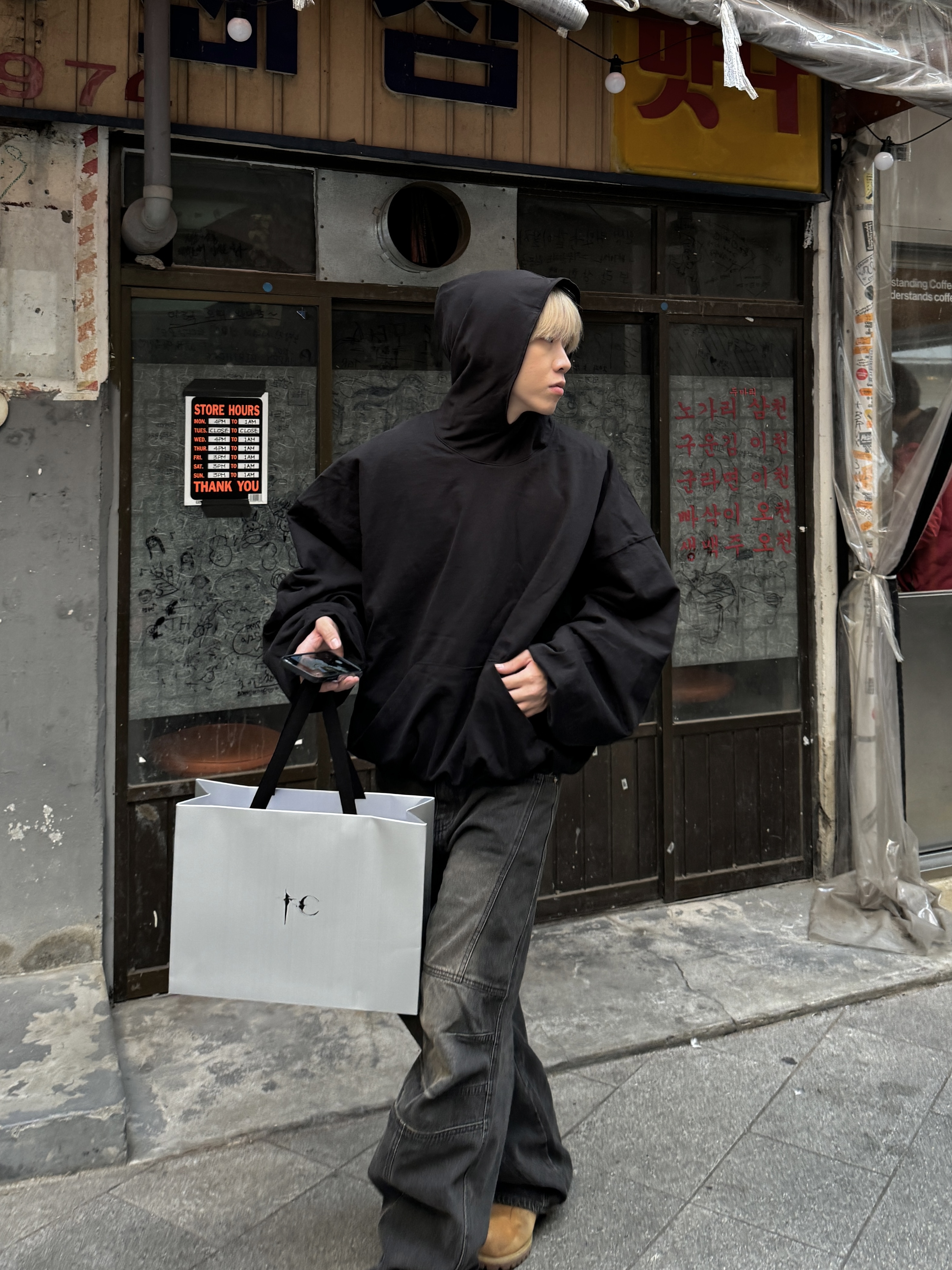 ［IDEAL MADE］蓬鬆棉被 寬鬆短版帽t（現貨/黑）