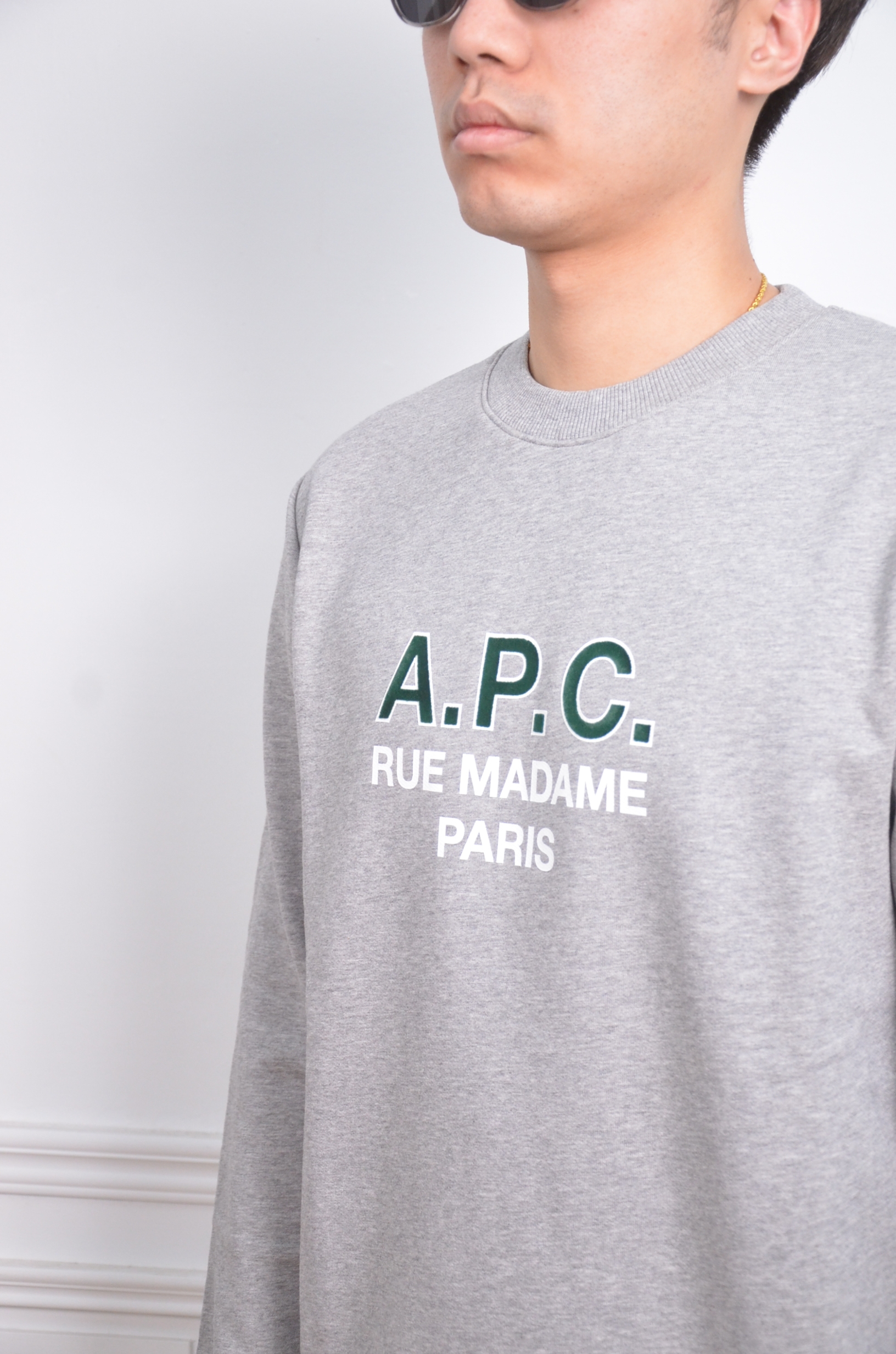 A.P.C Paris MADAME 字樣大學T【COEZDH27758PLA】