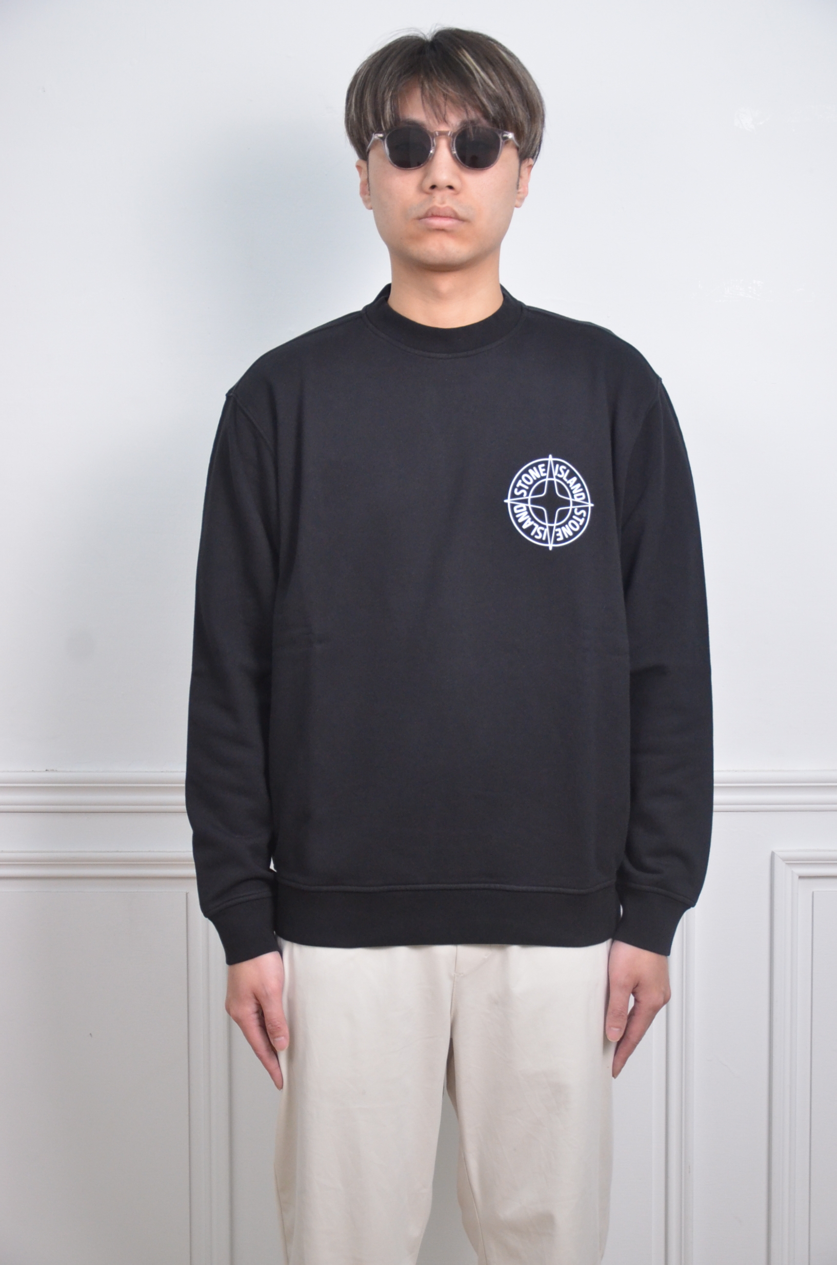 Stone Island ‘Outline Compass’ print sweatshirt 背大羅盤大學T【L1S156100001S0283V0029】