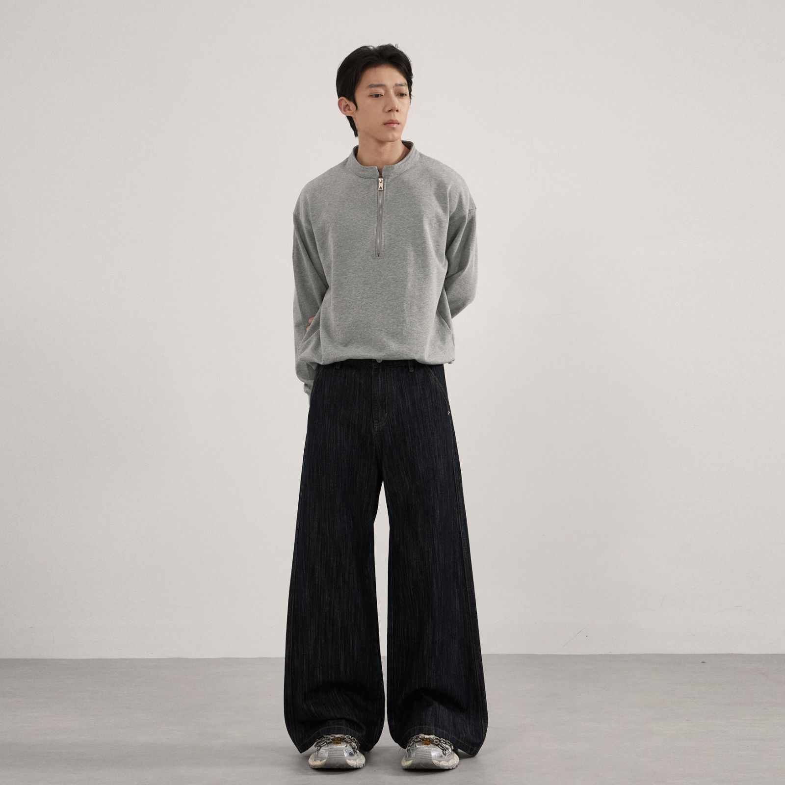 - SIMPLEACTION - 美式水洗設計款牛仔褲