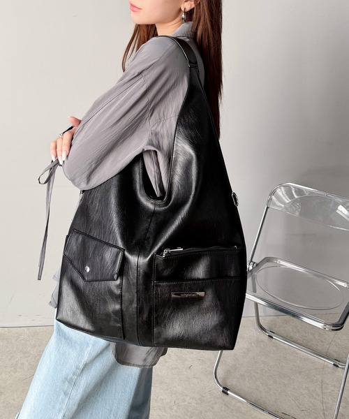 日本🇯🇵連線 Mily Bilet 大容量2WAY多夾層通勤肩背包 Logo標誌 斜背包 單肩包 肩背包 手提包 大容量 2色(任買兩件711免運)/預購