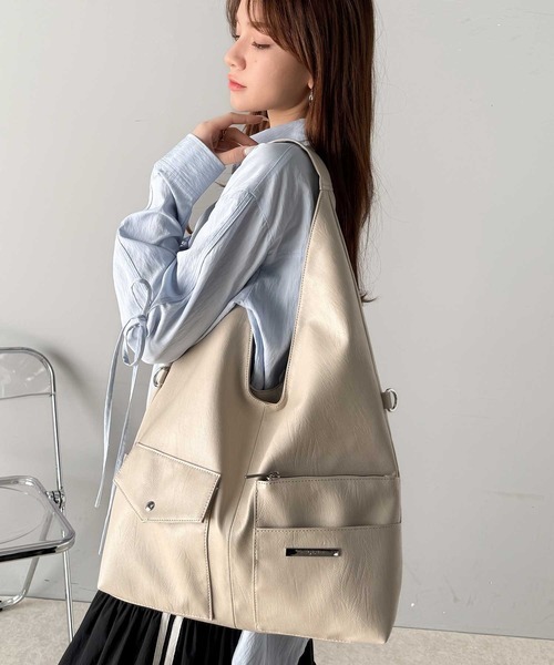 日本🇯🇵連線 Mily Bilet 大容量2WAY多夾層通勤肩背包 Logo標誌 斜背包 單肩包 肩背包 手提包 大容量 2色(任買兩件711免運)/預購