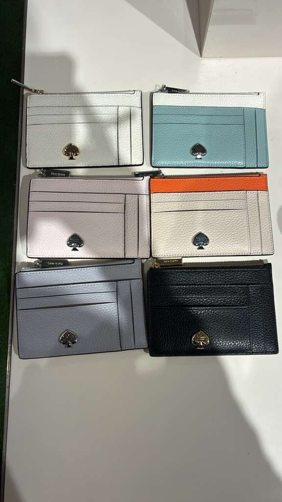 VN005 Kate spade 淨色葵扇logo多格卡包 13x9cm