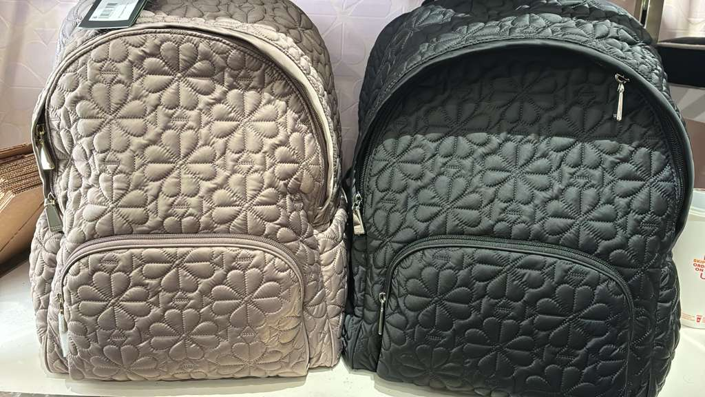 VN034 Kate spade 滿版四葉草背包 31x39x14cm