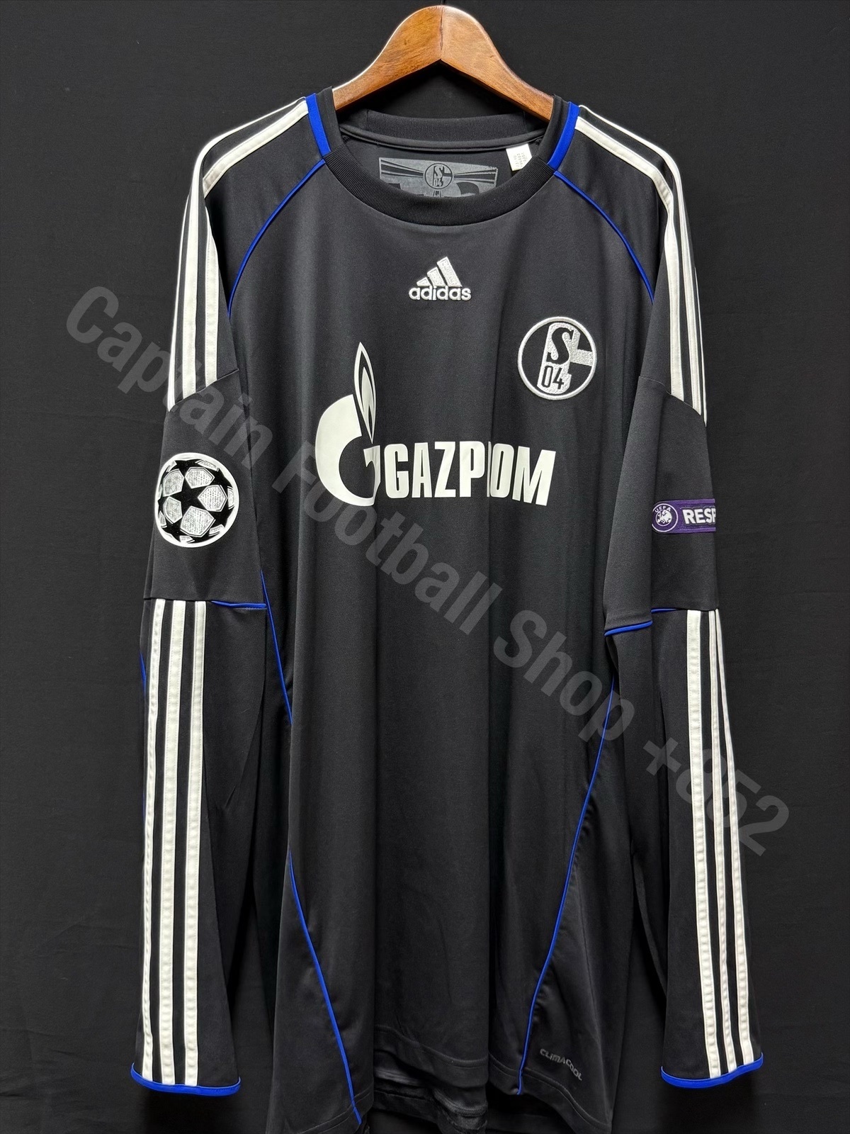 Schalke 04 2010-2011 Adidas Goalkeeper Shirt #1 NEUER
