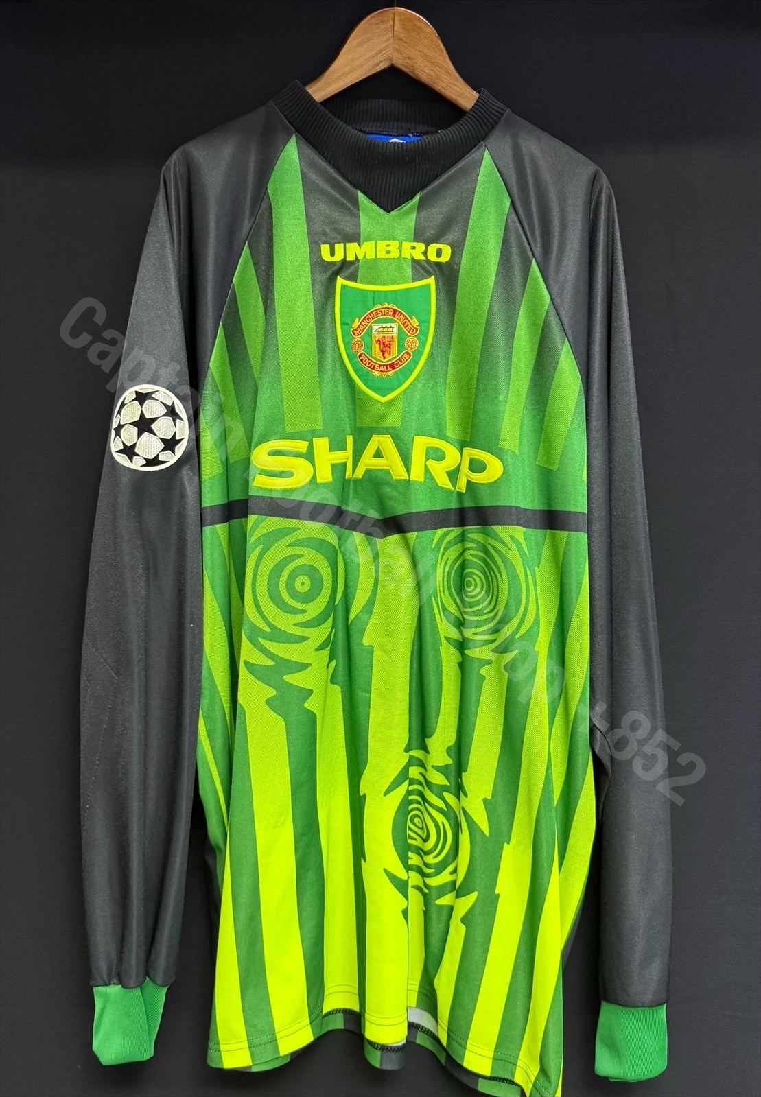 (Player Issue) Manchester United 1997-1998 Umbro Goalkeeper Player Issue Shirt #1 SCHMEICHEL