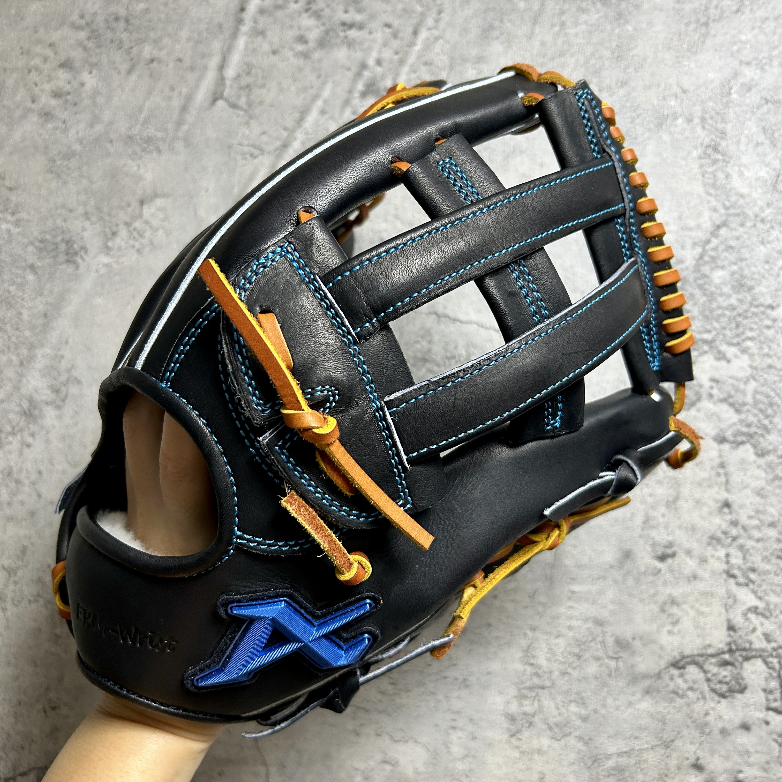 13吋 ATOMS 北海道和牛革  硬式 外野 AGL-NE008