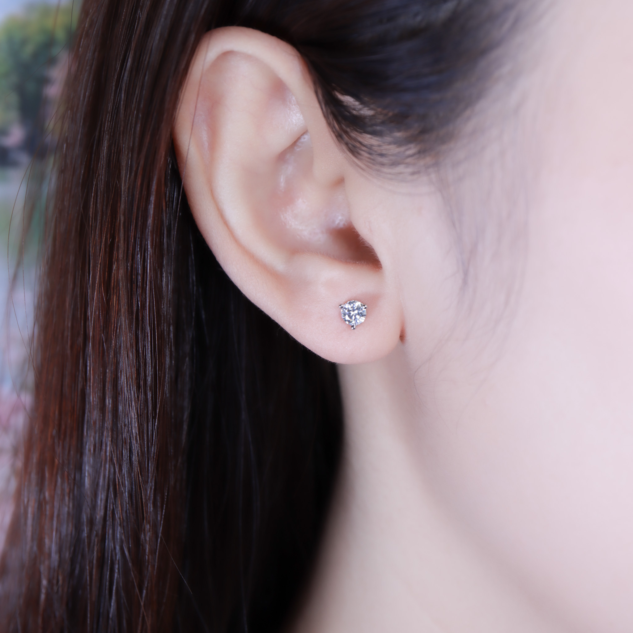 | 925純銀・厚鍍白金・莫桑石 | 鑽光銀河起點耳環2.0 | EA1122 |