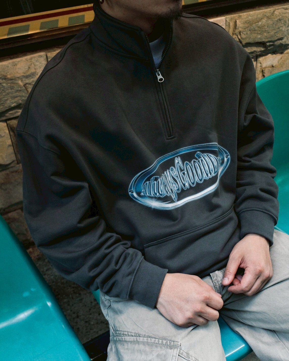 『AlwaysGoodDay』AGD Logo 立領 拉鍊 半開襟 上衣