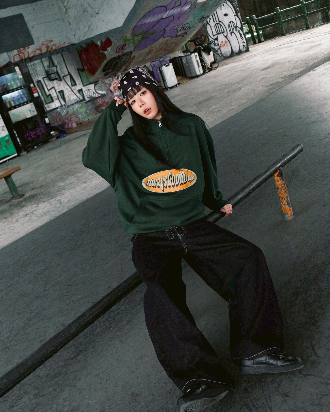 『AlwaysGoodDay』AGD Logo 立領 拉鍊 半開襟 上衣