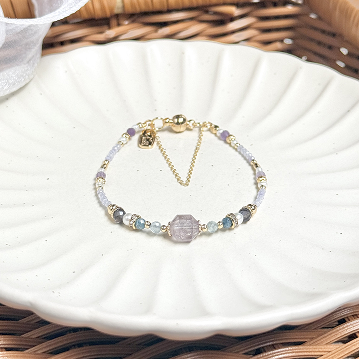 生日花 • 陸月貳陸 • 藍薊花 – 紫水晶 – 手鍊