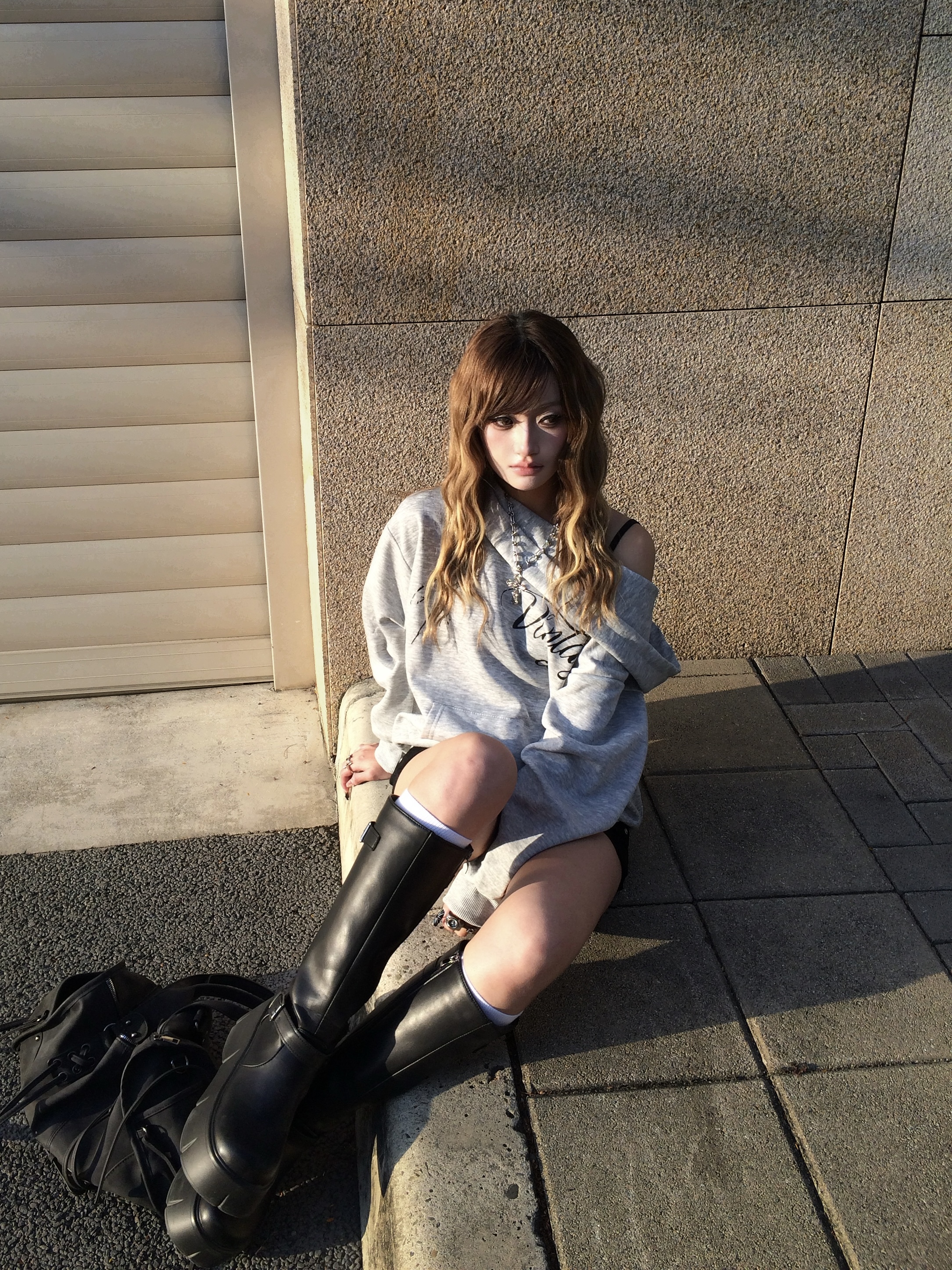 鬆弛感穿搭 兩穿連帽衛衣