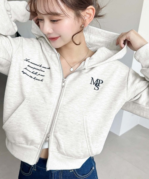 日本🇯🇵連線 Moment+ 品牌Logo刺繡短版拉鍊連帽外套 外套 運動外套 連帽外套 休閒 短版 長袖 4色(任買兩件711免運)/預購