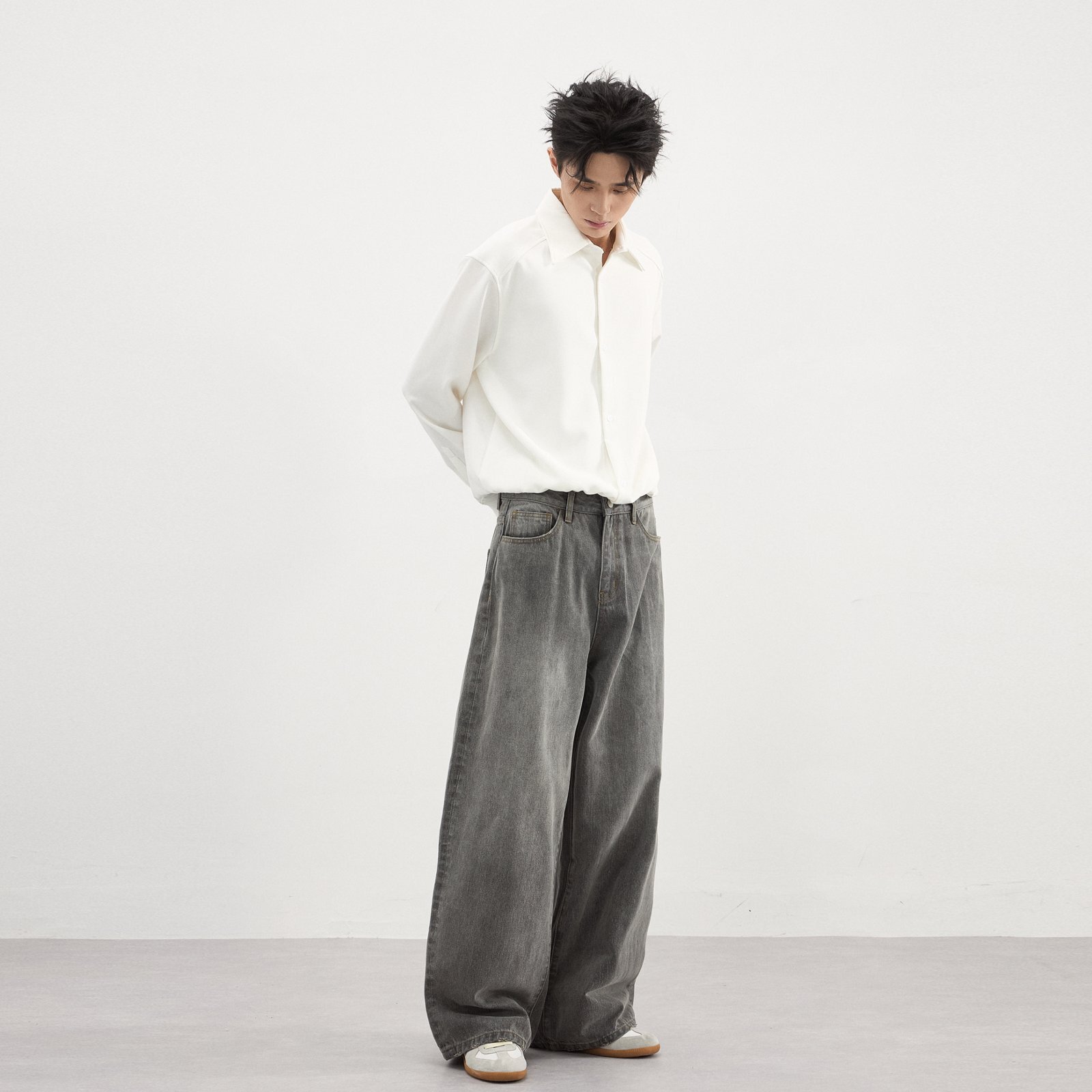 - SIMPLEACTION - 美式復古灰水洗做舊牛仔褲