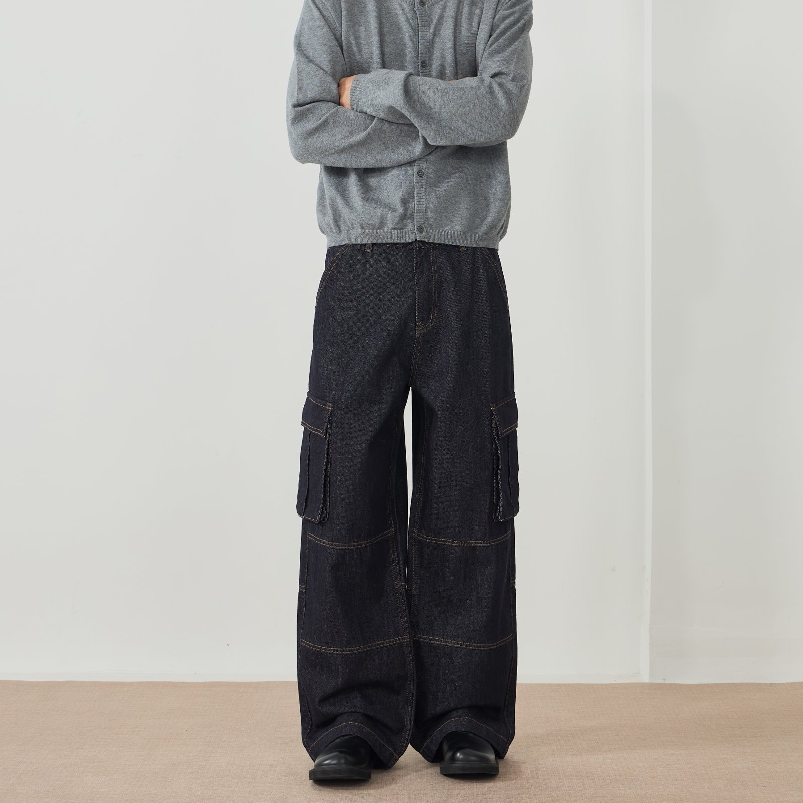 - SIMPLEACTION - 直筒原色多口袋彎刀褲