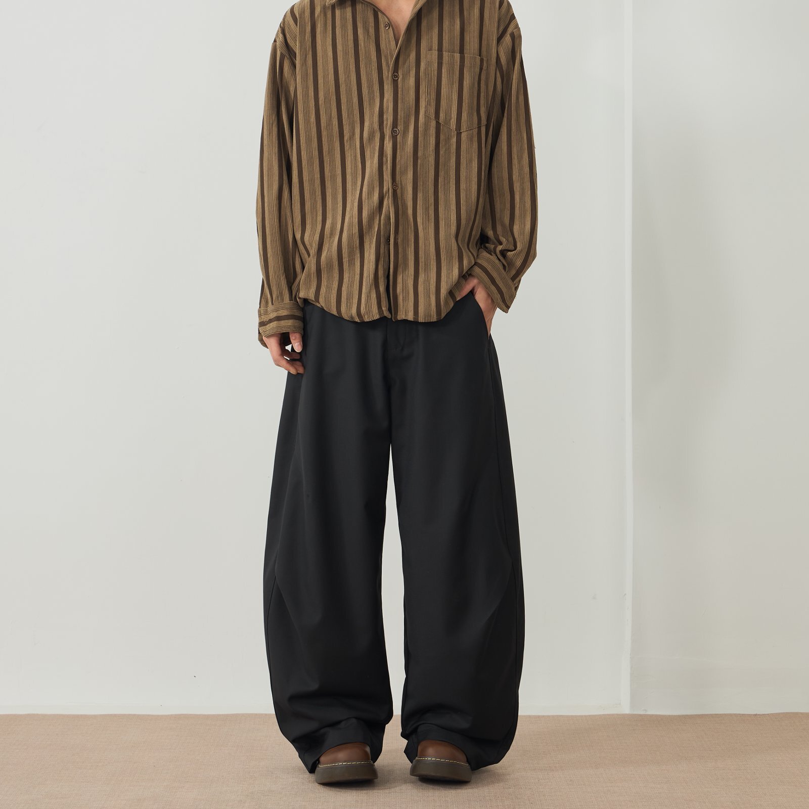 - SIMPLEACTION - 高級皺褶感彎刀西裝褲