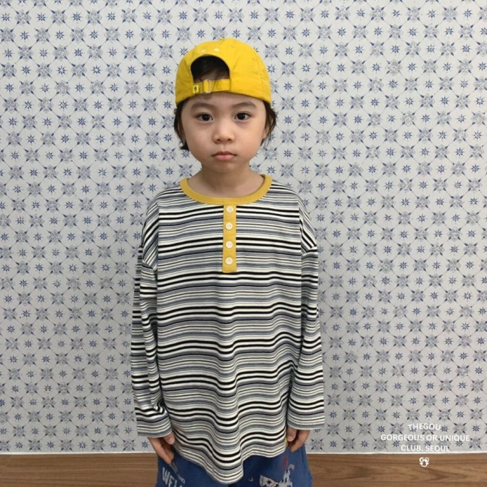 90-160 Gou 釦飾細條紋上衣 2色