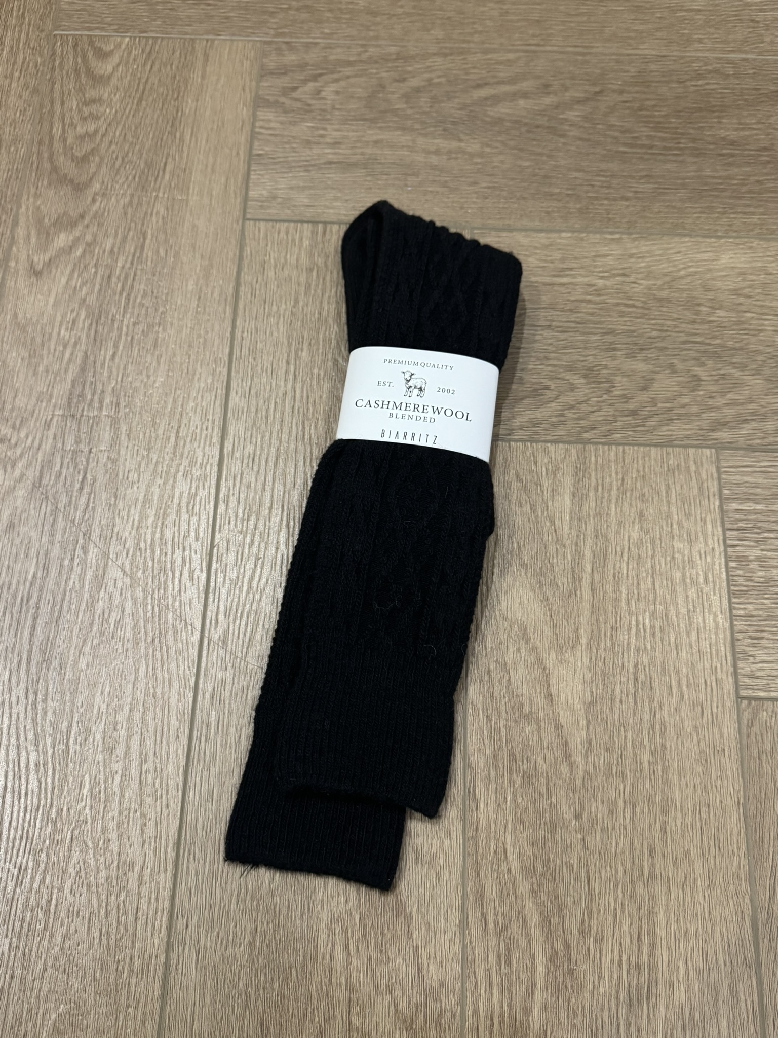 J38 菱格紋羊毛襪（黑/白/灰）