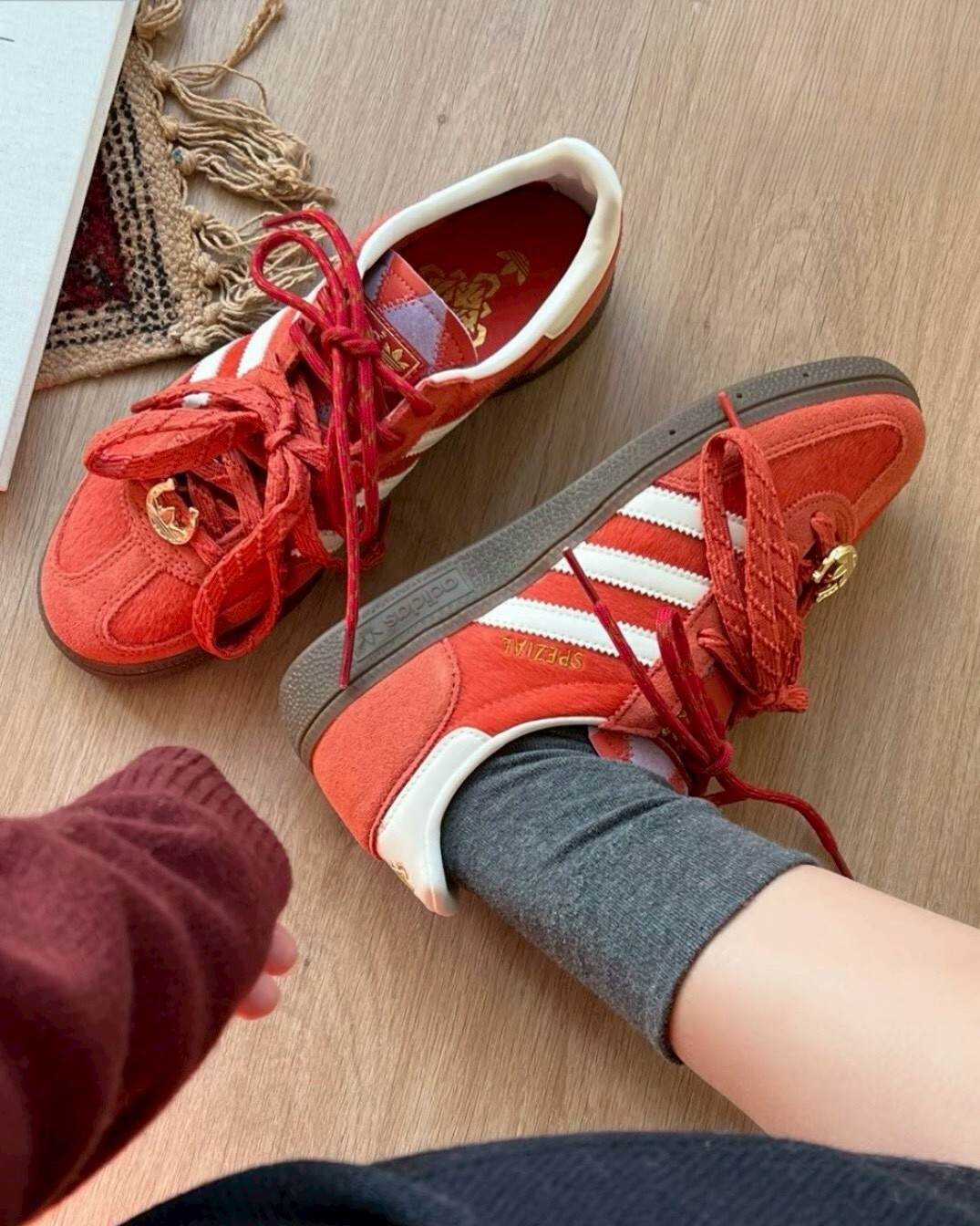 Adidas Handball Spezial CNY 馬年限定 紅色 麂皮 馬蹄 休閒鞋 男女鞋
