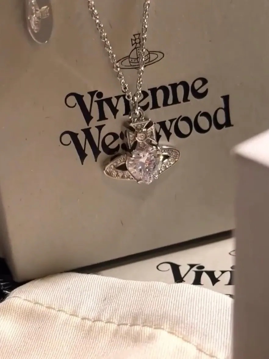 VIVIENNE WESTWOOD 西太后 ARIELLA 愛心鑽 項鍊