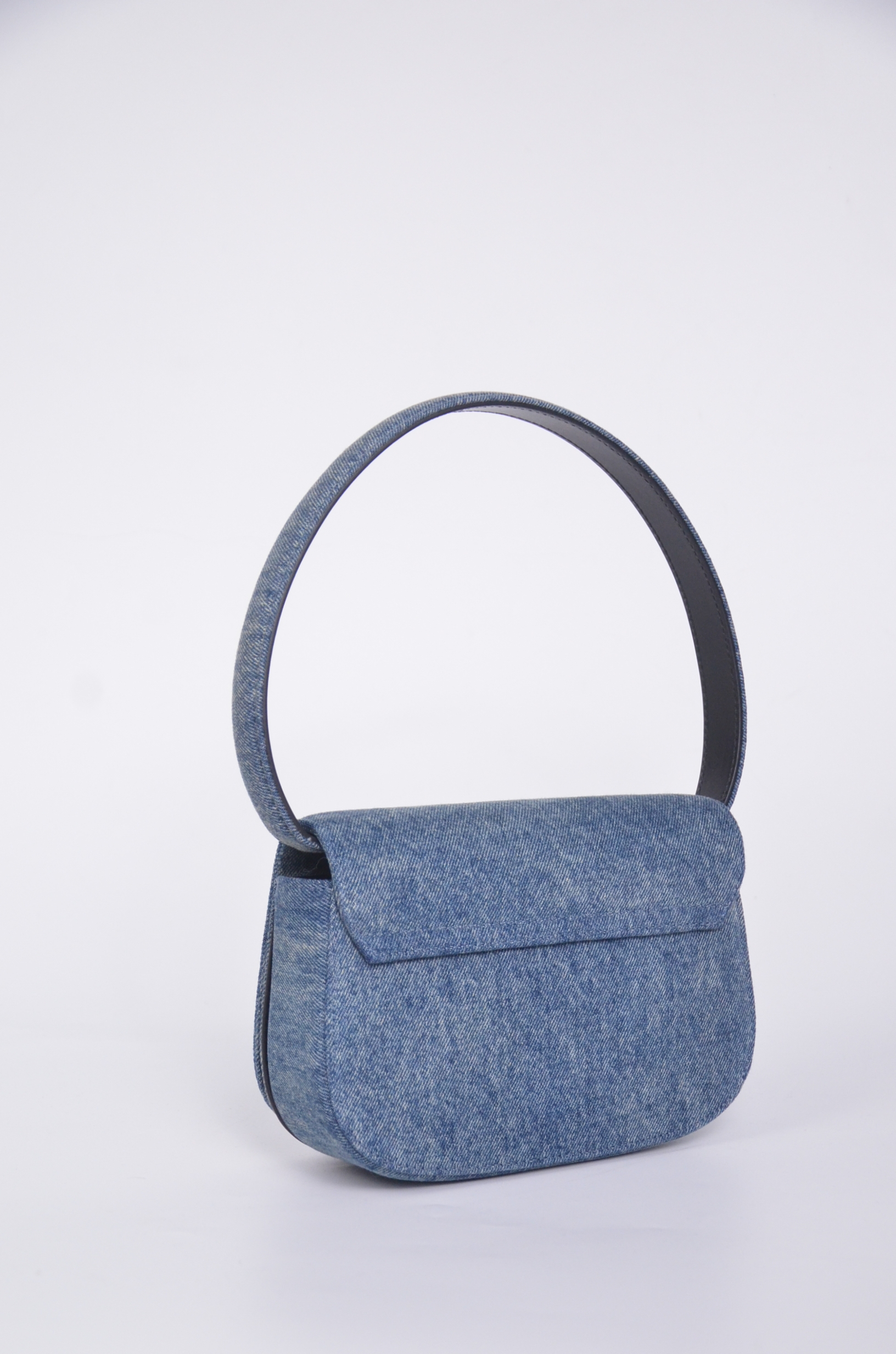 Diesel 丹寧單肩背包【X08396P1730H8457】