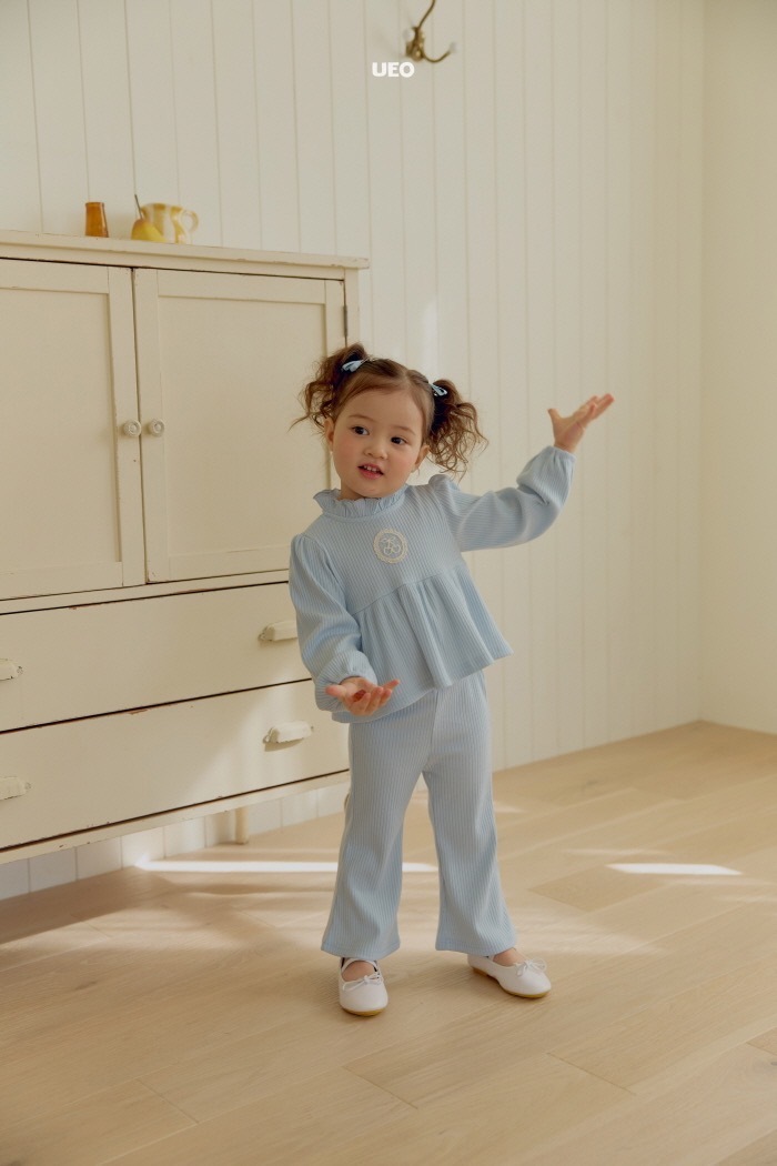 UEO 愛心櫻桃荷葉邊套裝 / 2色