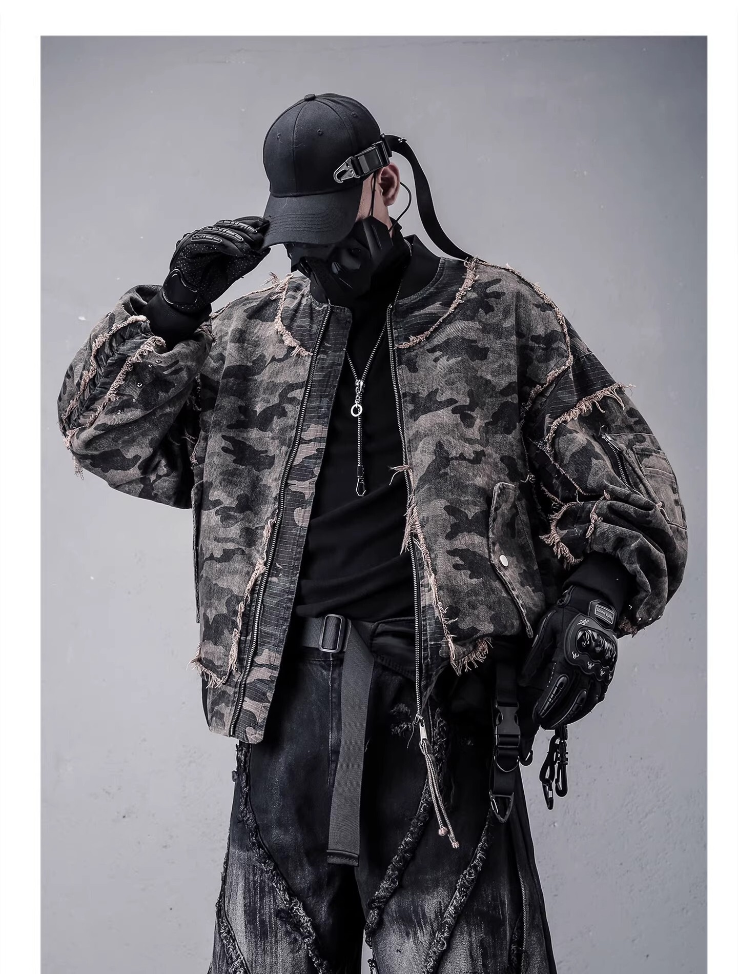 𝙏𝙀𝘾𝙃𝙒𝙀𝘼𝙍 迷彩廢土重工不規則毛邊拼接夾克