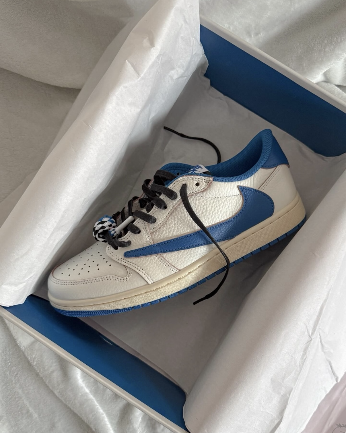 Nike Air Jordan 1 Low x Travis Scott x Fragment 米白藍 三方聯名 閃電 倒鉤 聯名
