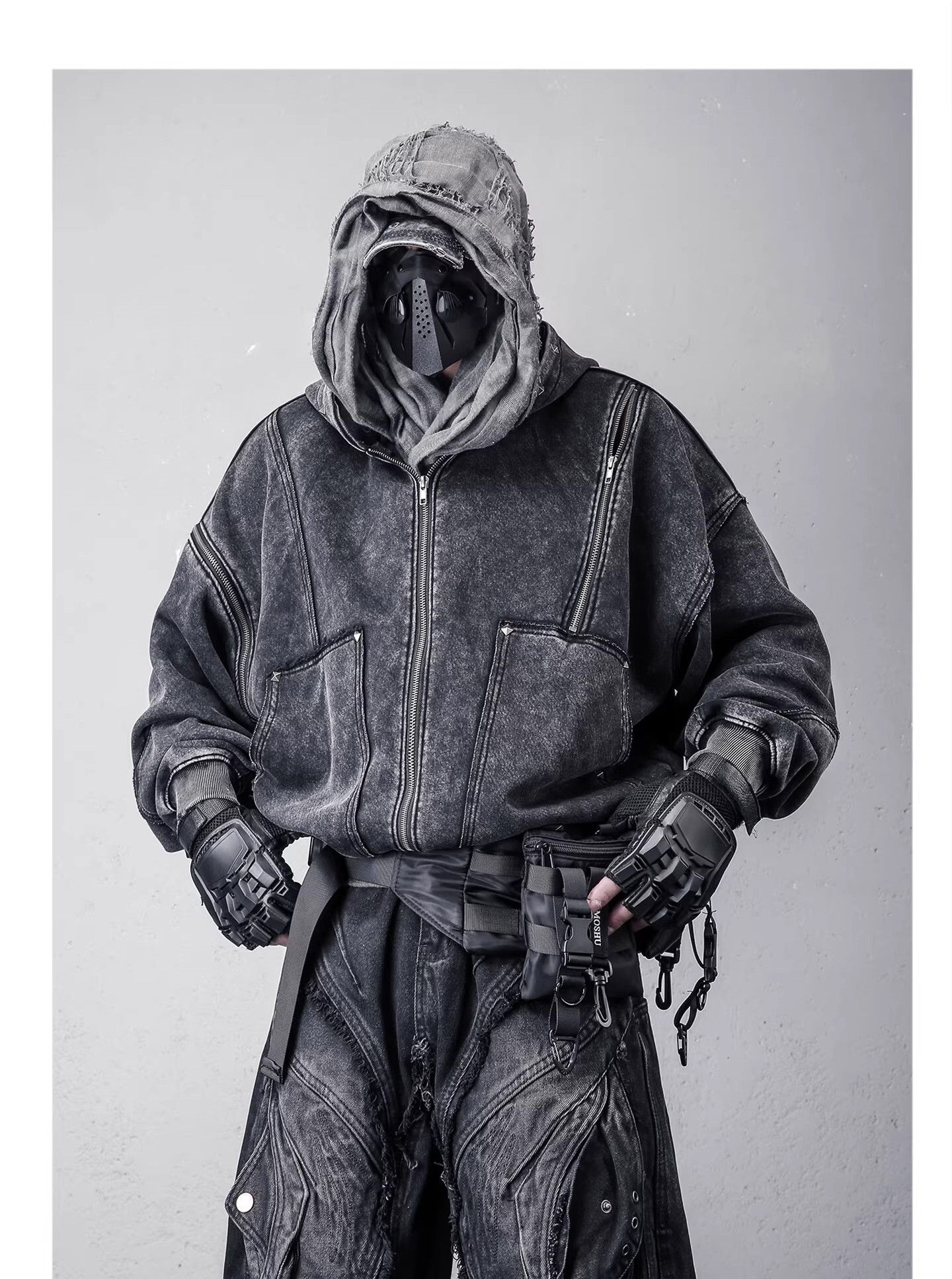 𝙏𝙀𝘾𝙃𝙒𝙀𝘼𝙍  廢土洗水做舊連帽拉鍊衛衣