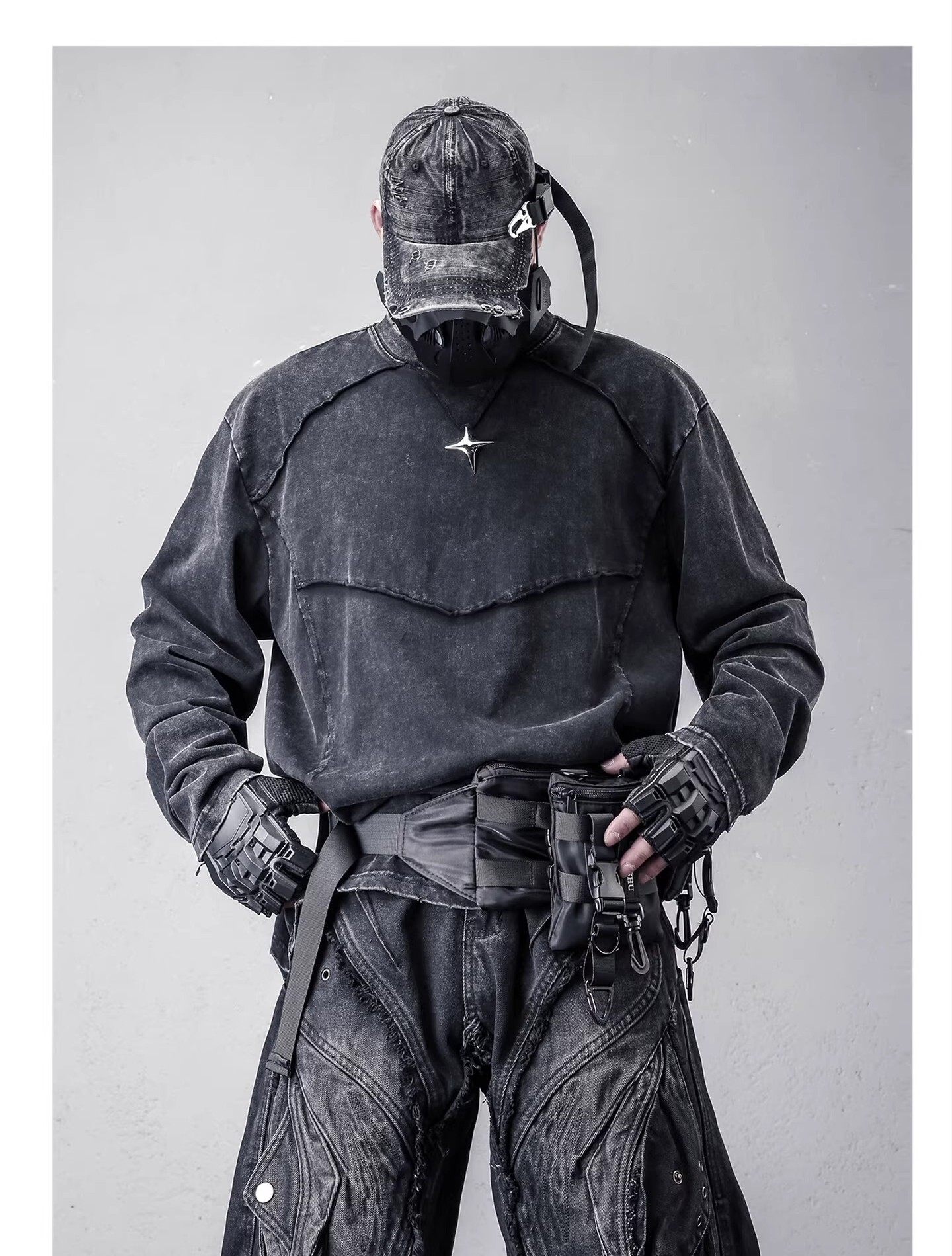 𝙏𝙀𝘾𝙃𝙒𝙀𝘼𝙍 廢土復古重工做舊長袖衛衣