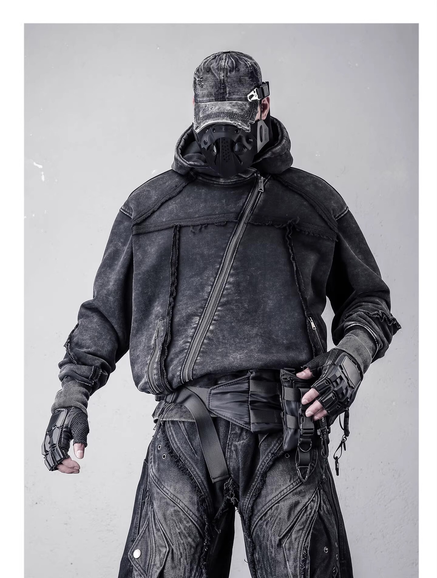 𝙏𝙀𝘾𝙃𝙒𝙀𝘼𝙍 廢土斜拉鍊拼接解構連帽外套