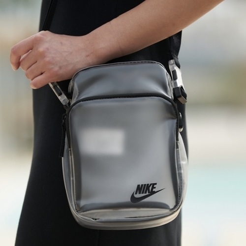 NIKE HERITAGE CRYSTAL 透明 再生材質 斜背包 HV8924-908