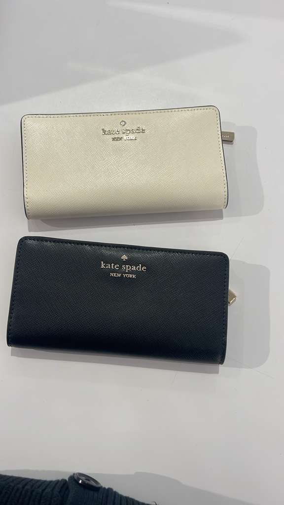 【預購】LX021806 KATE SPADE Large Slim Bifold Wallet