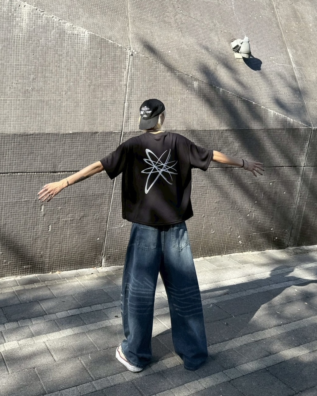 BOXY 原子 前後刺繡 寬短 短袖 短T